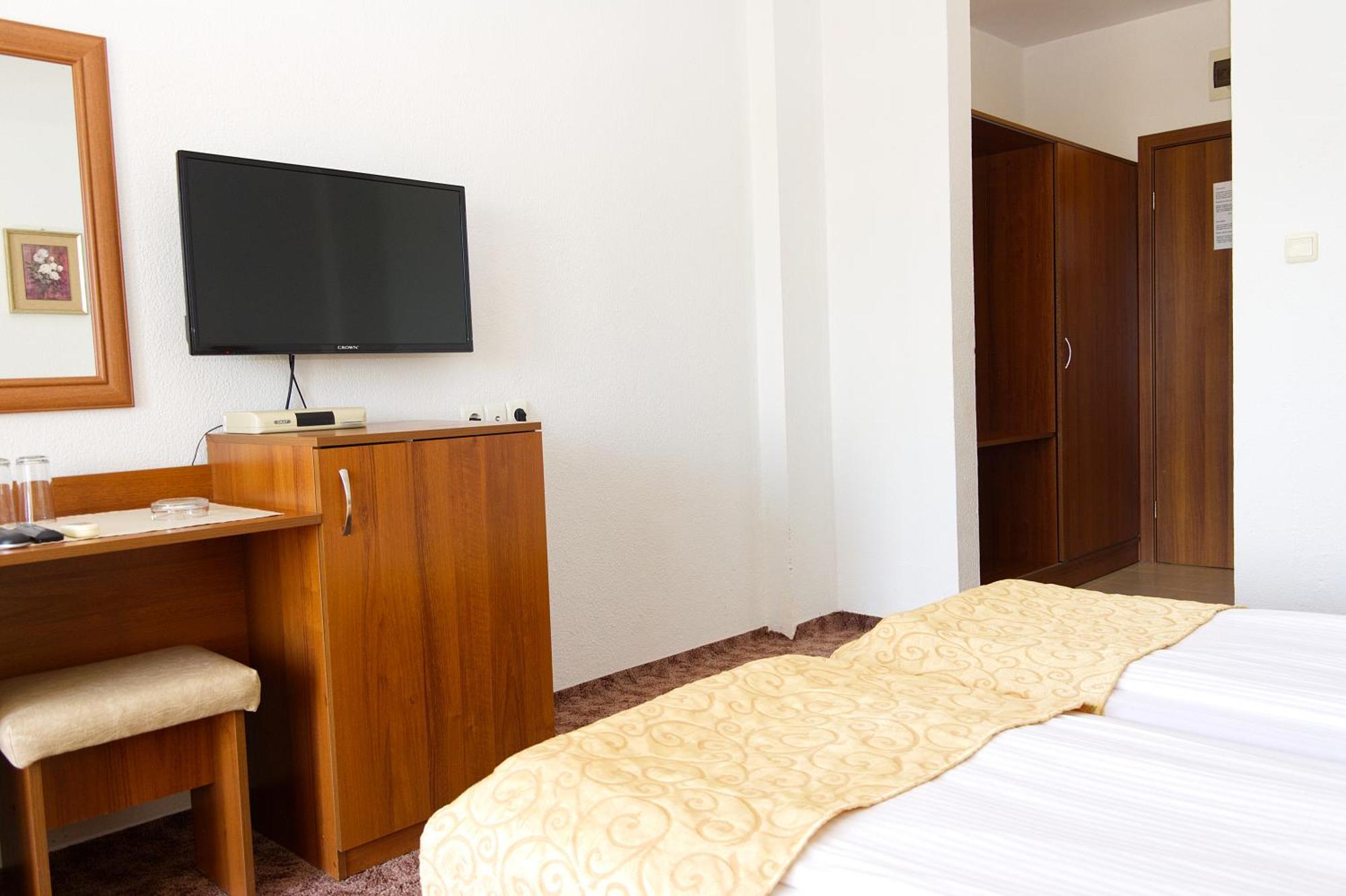 Genada Hotel